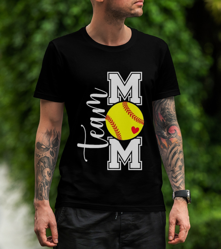 Team Mom Softball Yellow Heart Ball T-Shirt