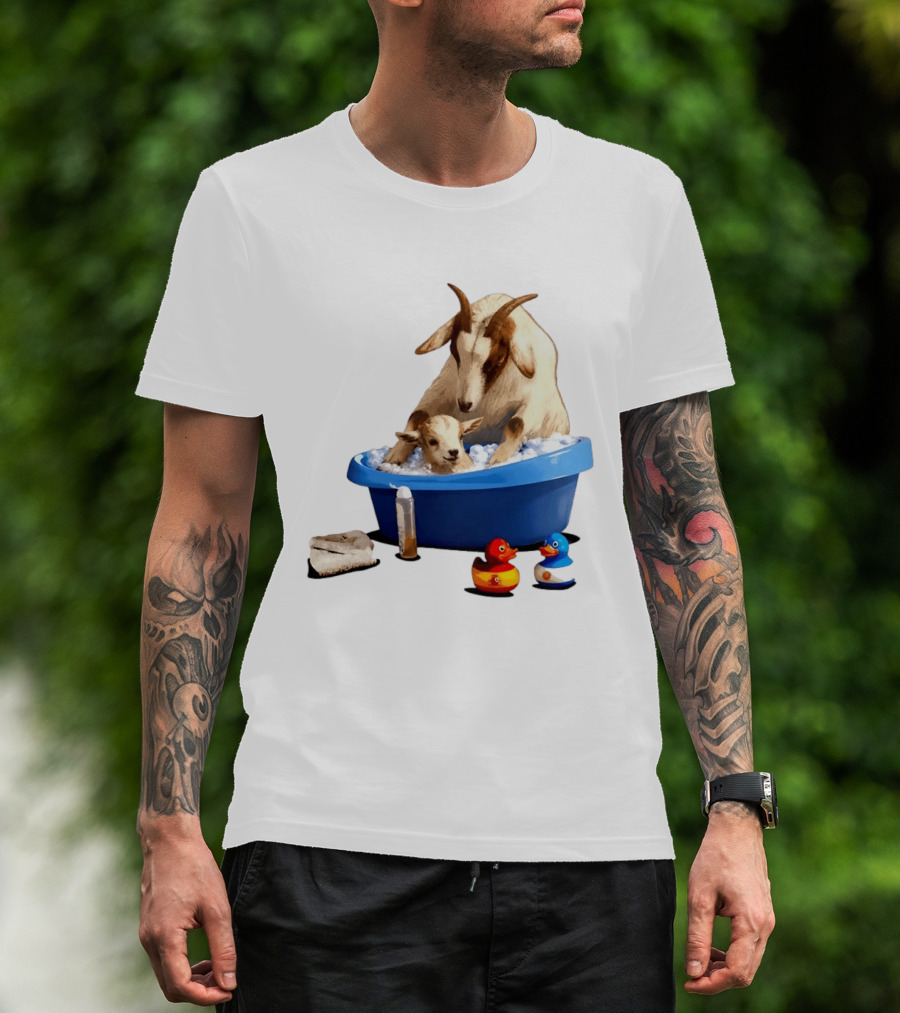 GOAT Bathtub Classico Messi Bathing Yamal T-Shirt