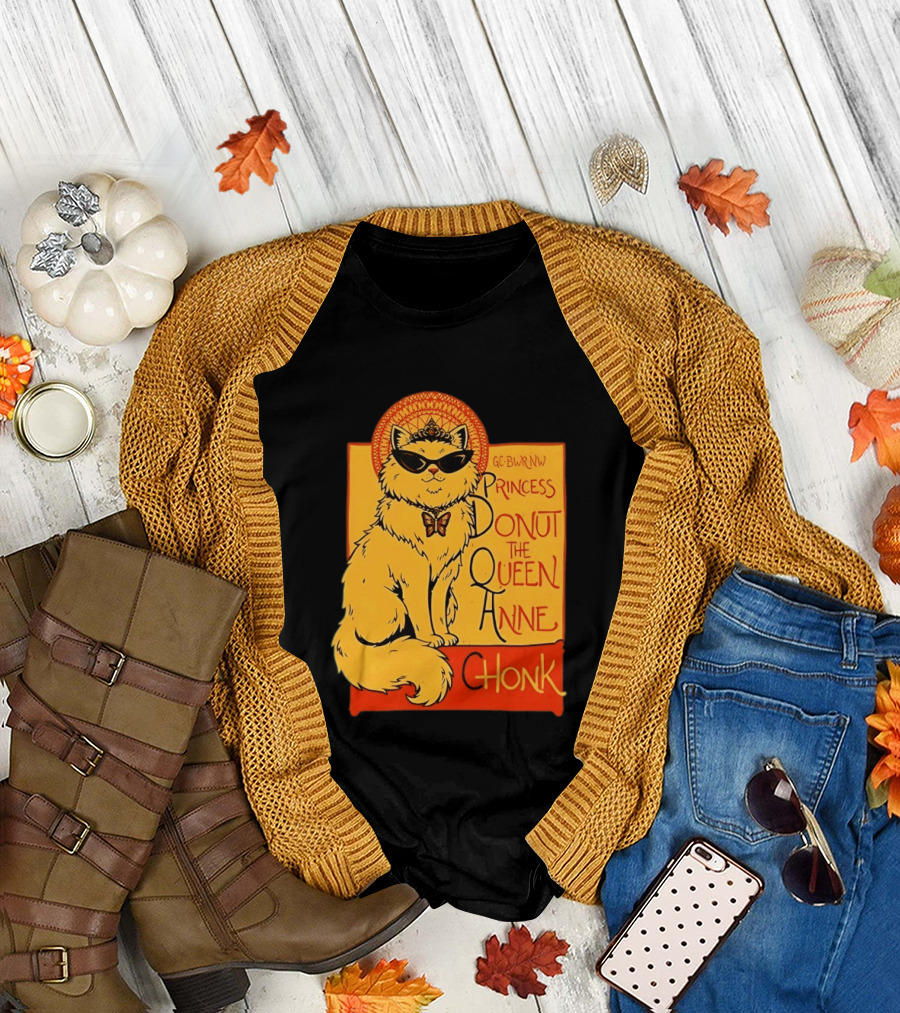 Princess Donut The Queen Anne Chonk Dungeon Crawler Carl Cat T-Shirt