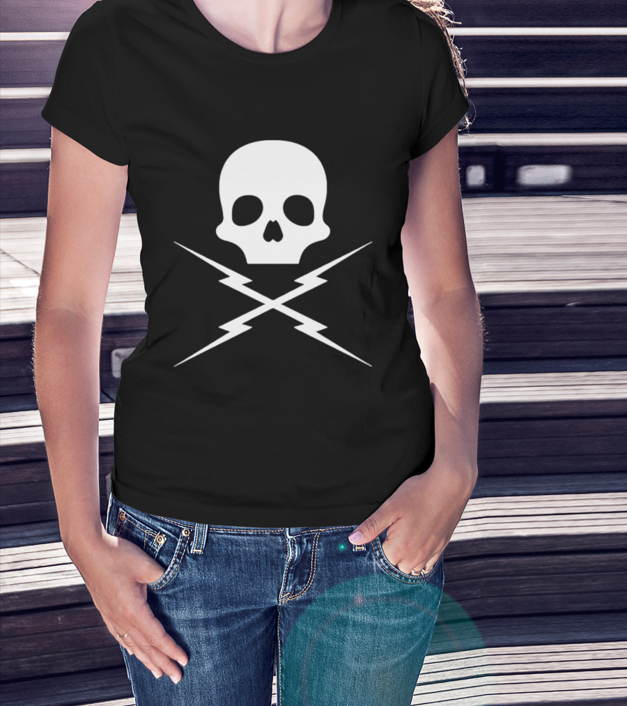 Skull Crossed Lightning Bolts Edgy T-Shirt