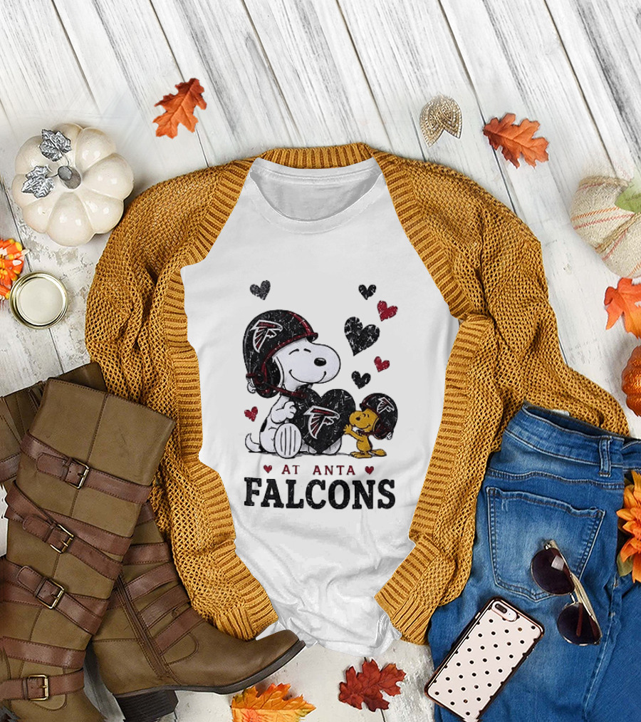 Atlanta Falcons Peanuts Snoopy Woodstock Love Laughter Hearts T-Shirt