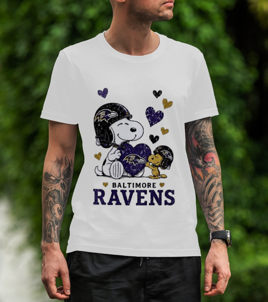 Baltimore Ravens Peanuts Snoopy Woodstock Love Laughter Hearts T-Shirt