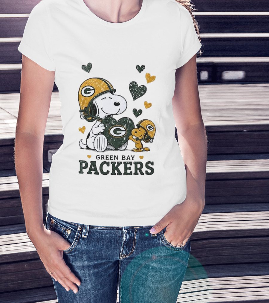 Green Bay Packers Snoopy Love Laughter Peanuts Hearts T-Shirt