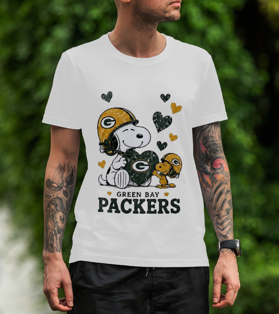 Green Bay Packers Snoopy Love Laughter Peanuts Hearts T-Shirt