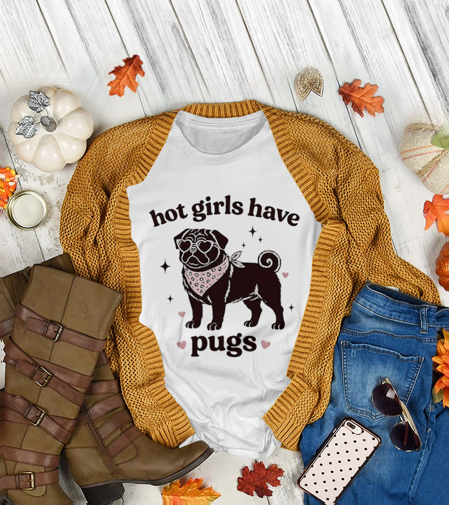 Hot Girls Have Pugs Dog Lover Pink Heart Bandana T-Shirt