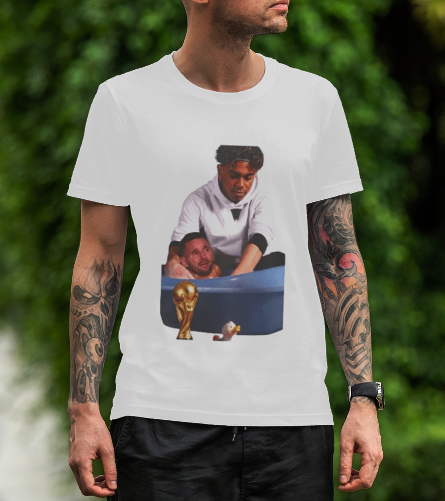 Lamine Yamal Lionel Messi Bathtub Meme World Cup Trophy T-Shirt