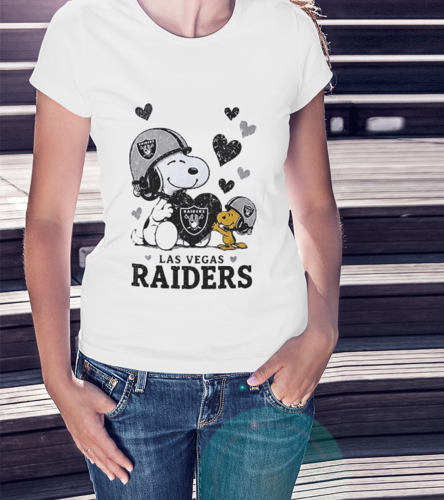 Las Vegas Raiders Peanuts Snoopy Woodstock Love And Laughter Hearts T-Shirt