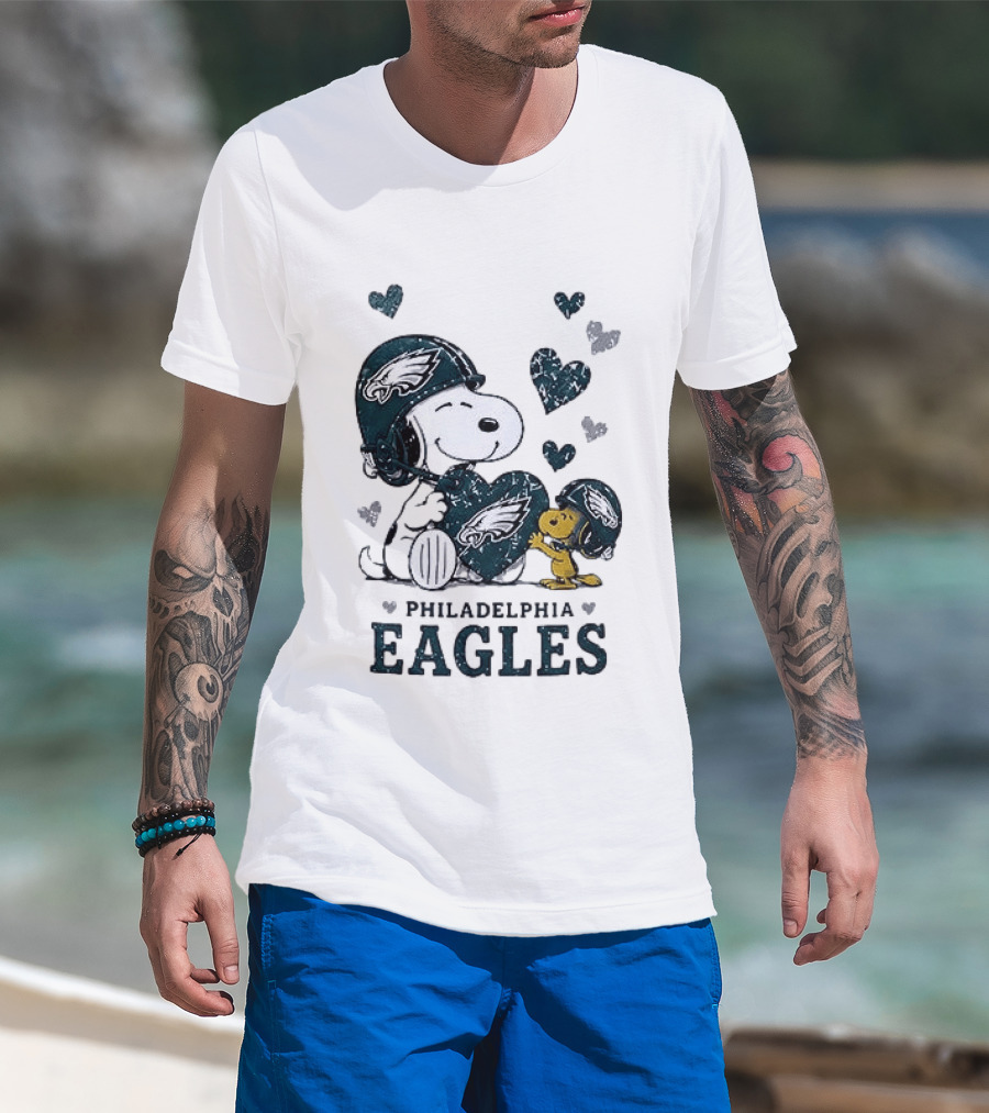 Philadelphia Eagles Snoopy Woodstock Love Hearts Collaboration T-Shirt