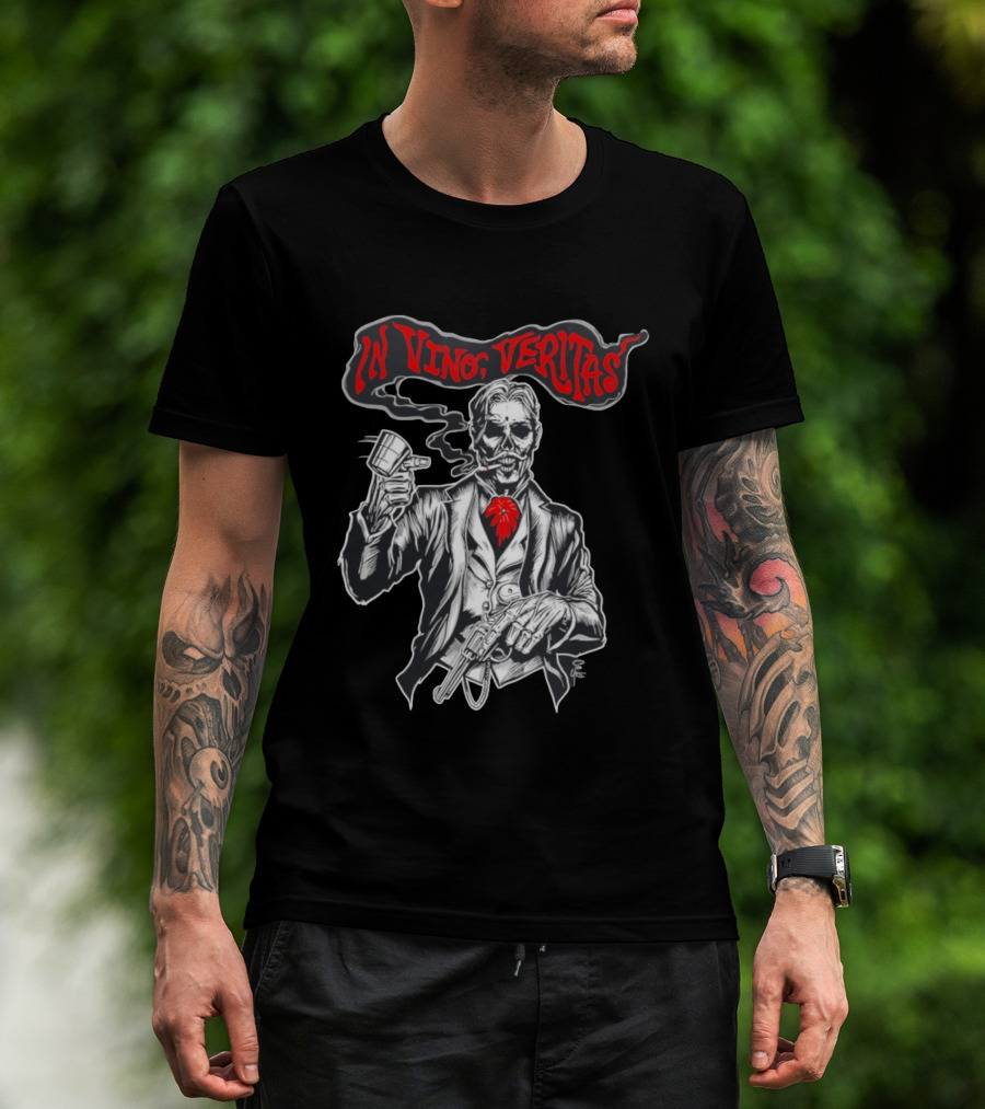 Skeleton Doc Holliday In Vino Veritas Smoking Gun Wine Cup T-Shirt