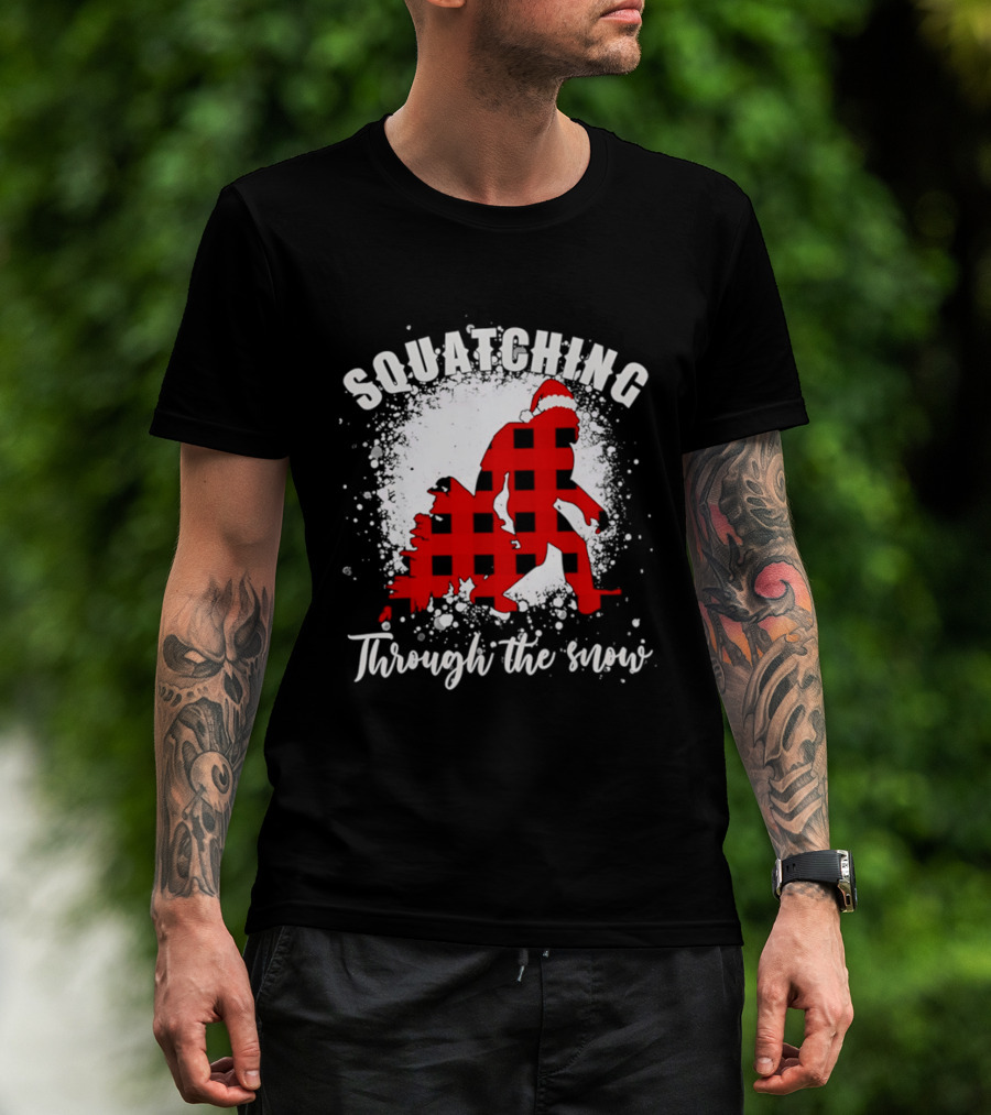 Squatching Through The Snow Bigfoot Santa Hat Christmas T-Shirt