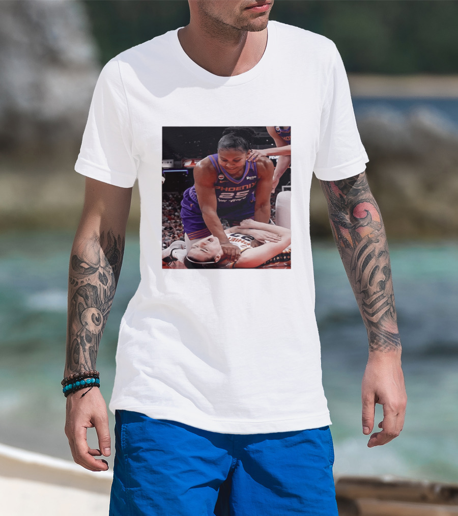 Brittney Griner Phoenix Mercury Caitlin Clark Indiana Fever NBA WNBA Crossover Moment T-Shirt