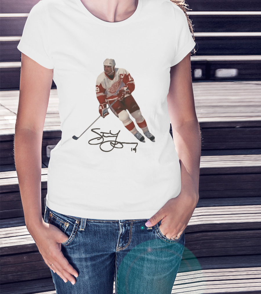 Steve Yzerman Detroit Red Wings Captain 19 Hockey Legend T-Shirt