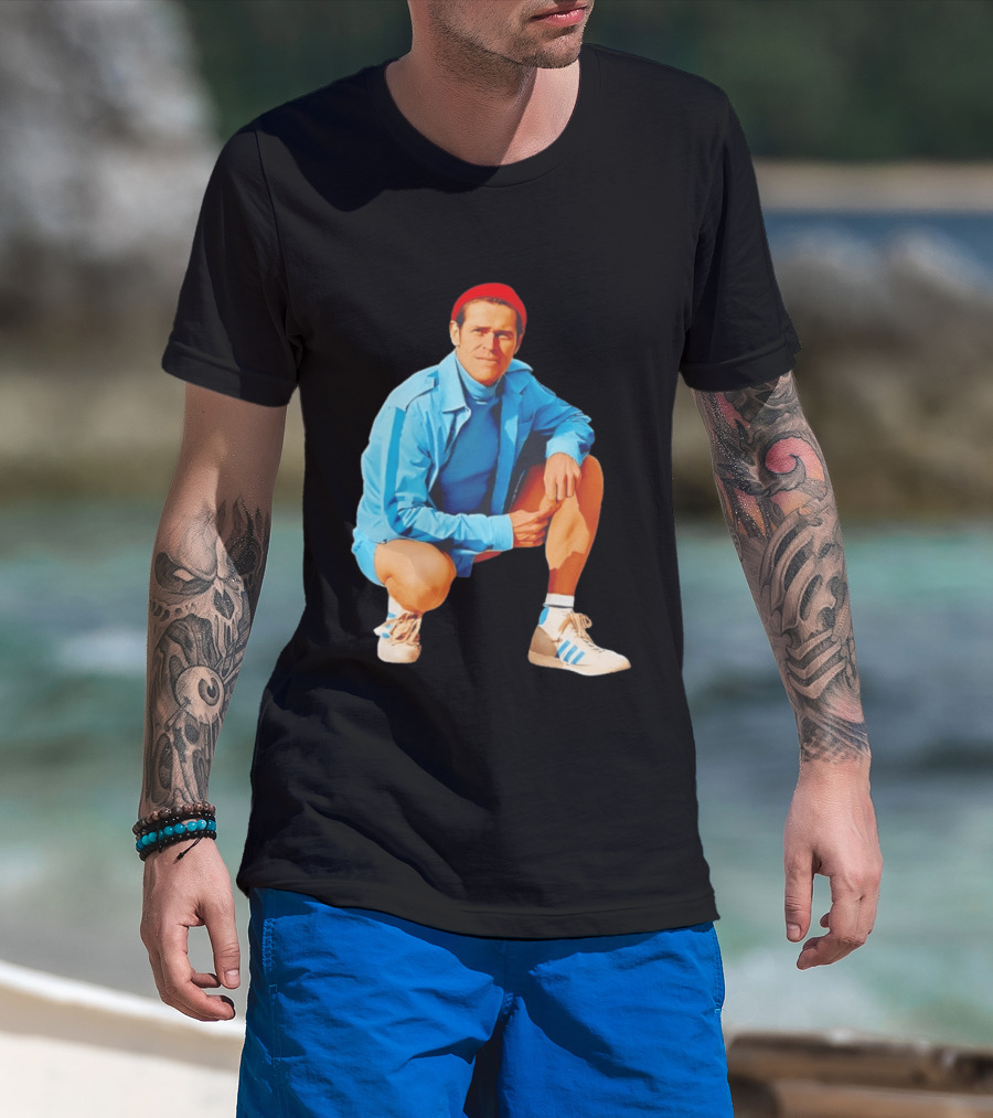 Willem Dafoe Meme Red Beanie Blue Tracksuit Squatting Pose T-Shirt