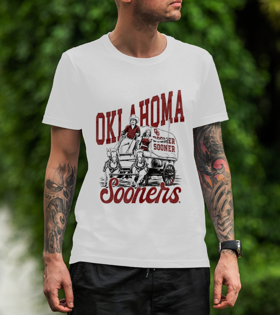 Oklahoma Sooners Boomer Sooner Horse Drawn Wagon T-Shirt