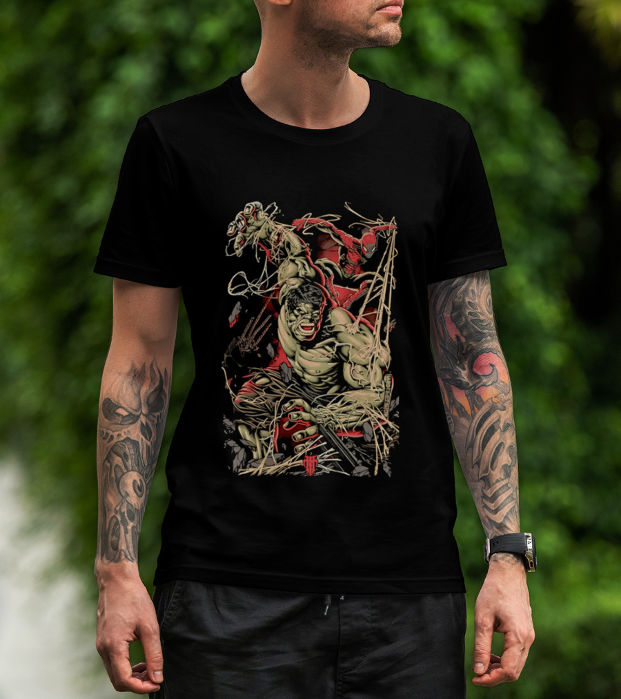 Marvel Hulk Spider Man Dynamic Action Scene T-Shirt