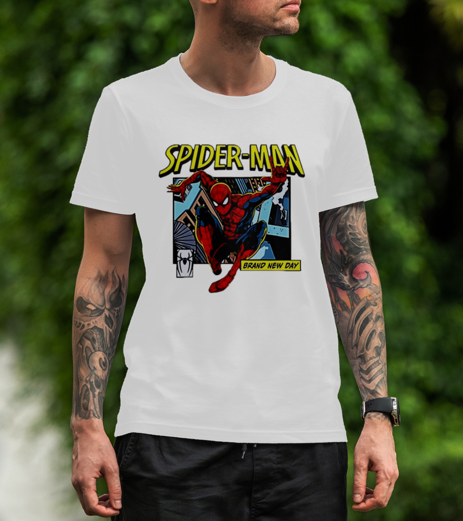 Spider Man Brand New Day Iconic Comic Style Swinging Action T-Shirt