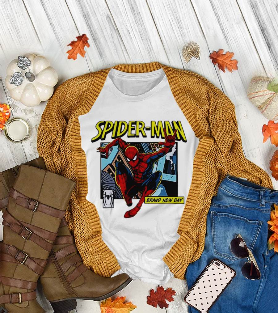 Spider Man Brand New Day Iconic Comic Style Swinging Action T-Shirt