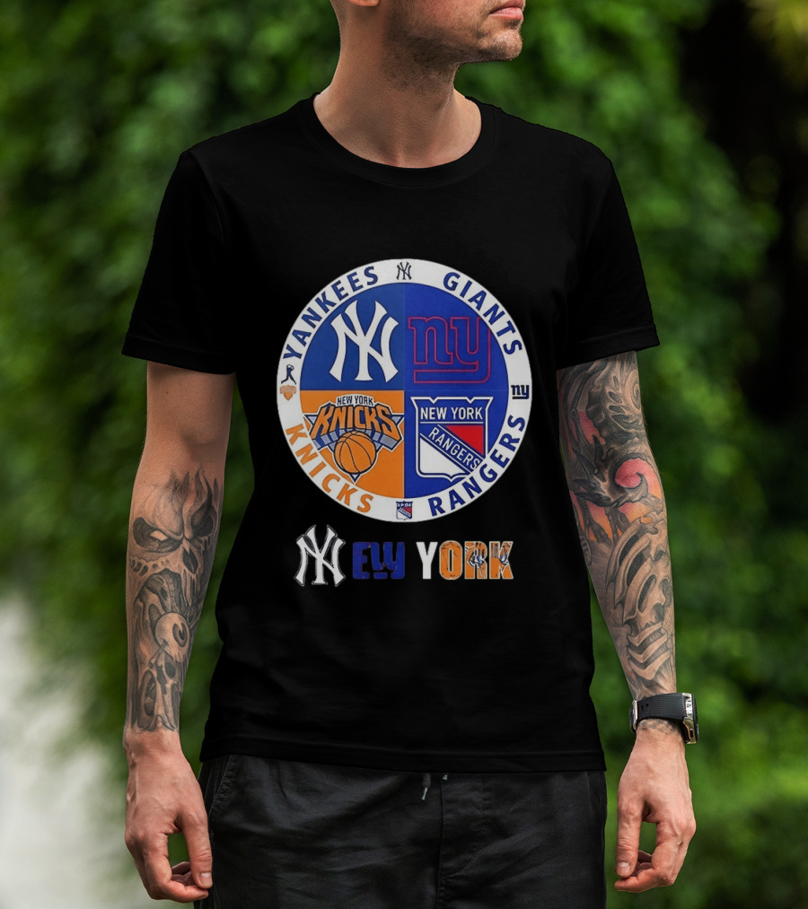 Yankees Giants Knicks Rangers New York Sports Teams Logos T-Shirt