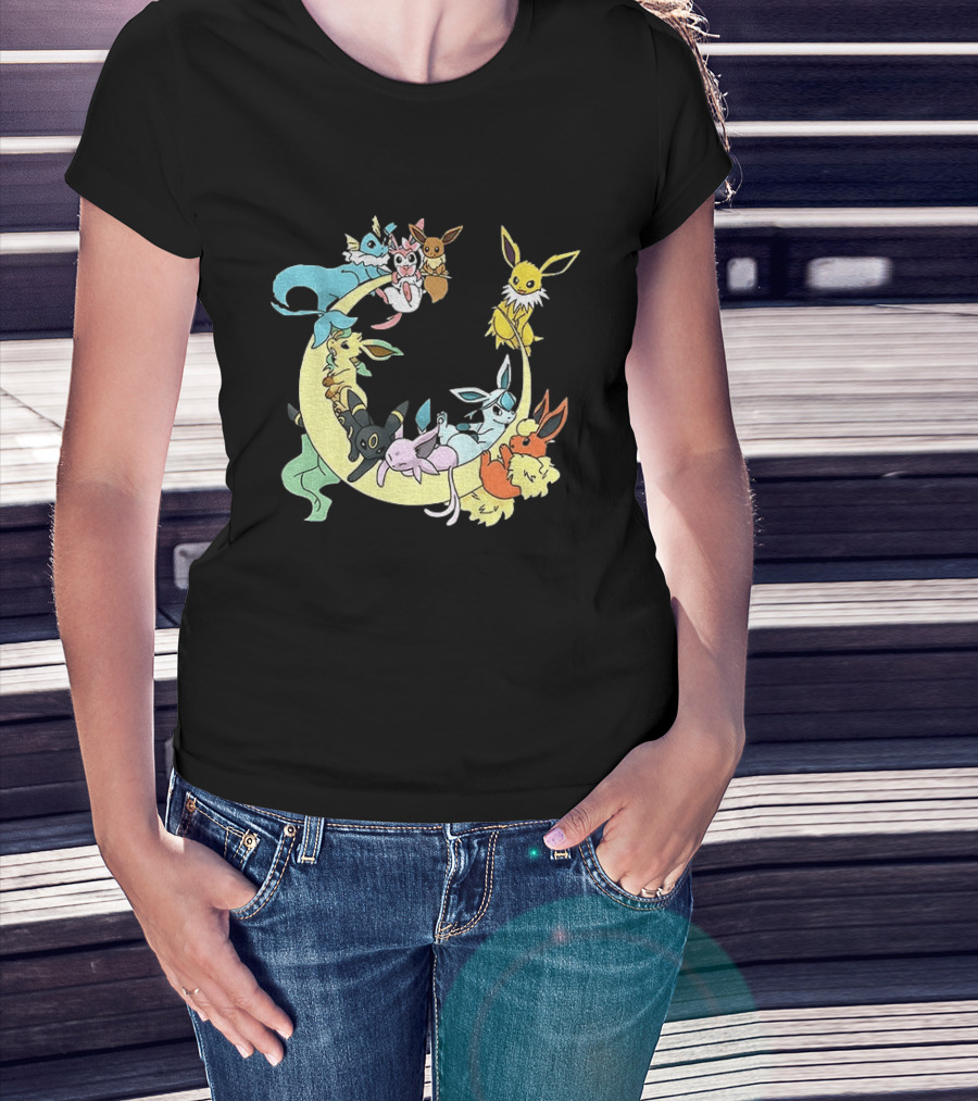 Eevee Evolutions Sylveon Umbreon Flareon Jolteon Vaporeon Espeon Leafeon Glaceon T-Shirt