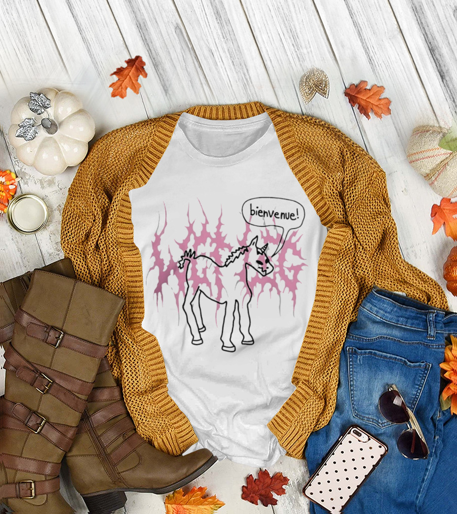 Bienvenue Cartoon Horned Unicorn Pink Flames T-Shirt