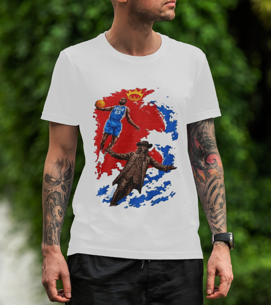LeBron James Philadelphia Crown Mural Art In Chinatown T-Shirt