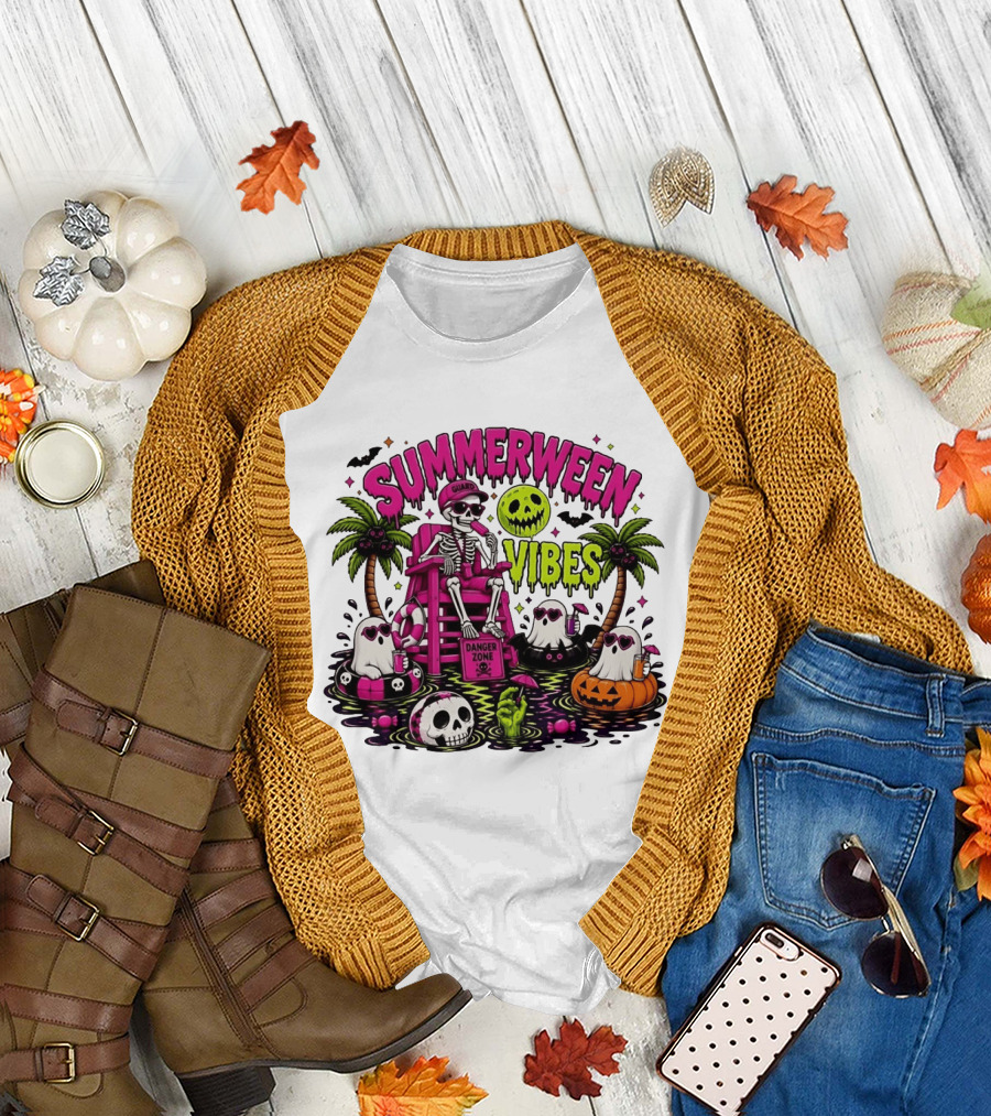 Summerween Vibes Halloween Skeleton Beach Party 2026 T-Shirt