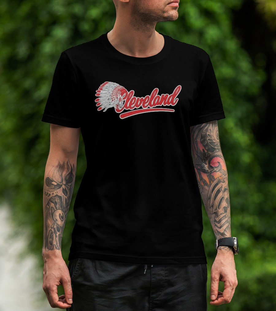 Cleveland Native American Feather Headdress Distressed Script T-Shirt