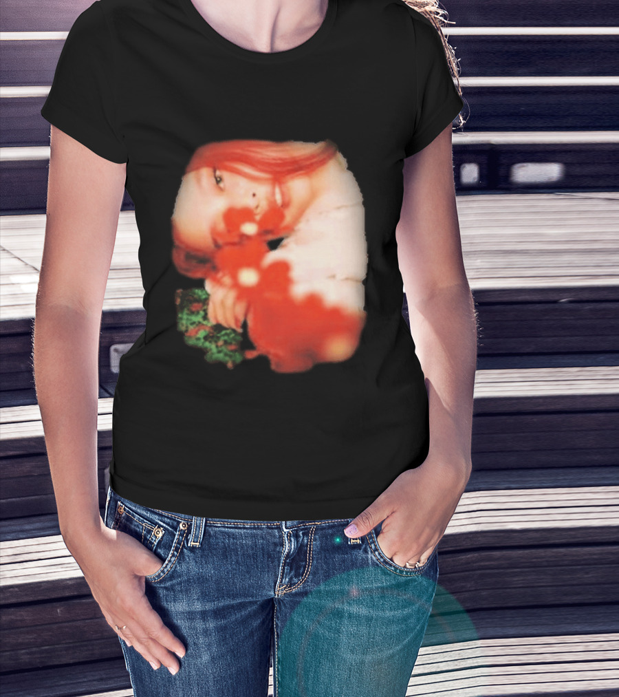 Complex Jennie Flower Photo Red Hair Aesthetic T-Shirt