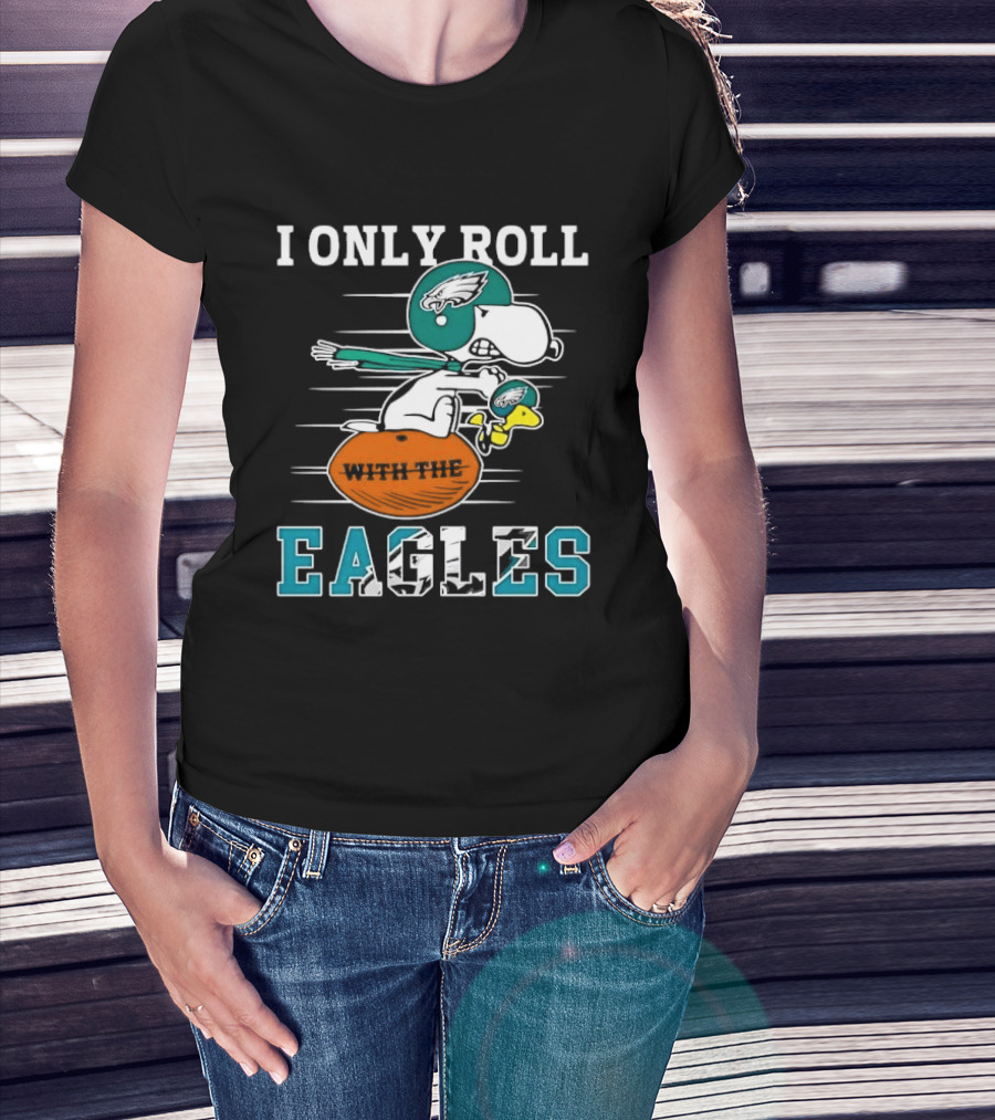 Philadelphia Eagles I Only Roll With The Eagles Cartoon Dog Helmet Football T-Shirt