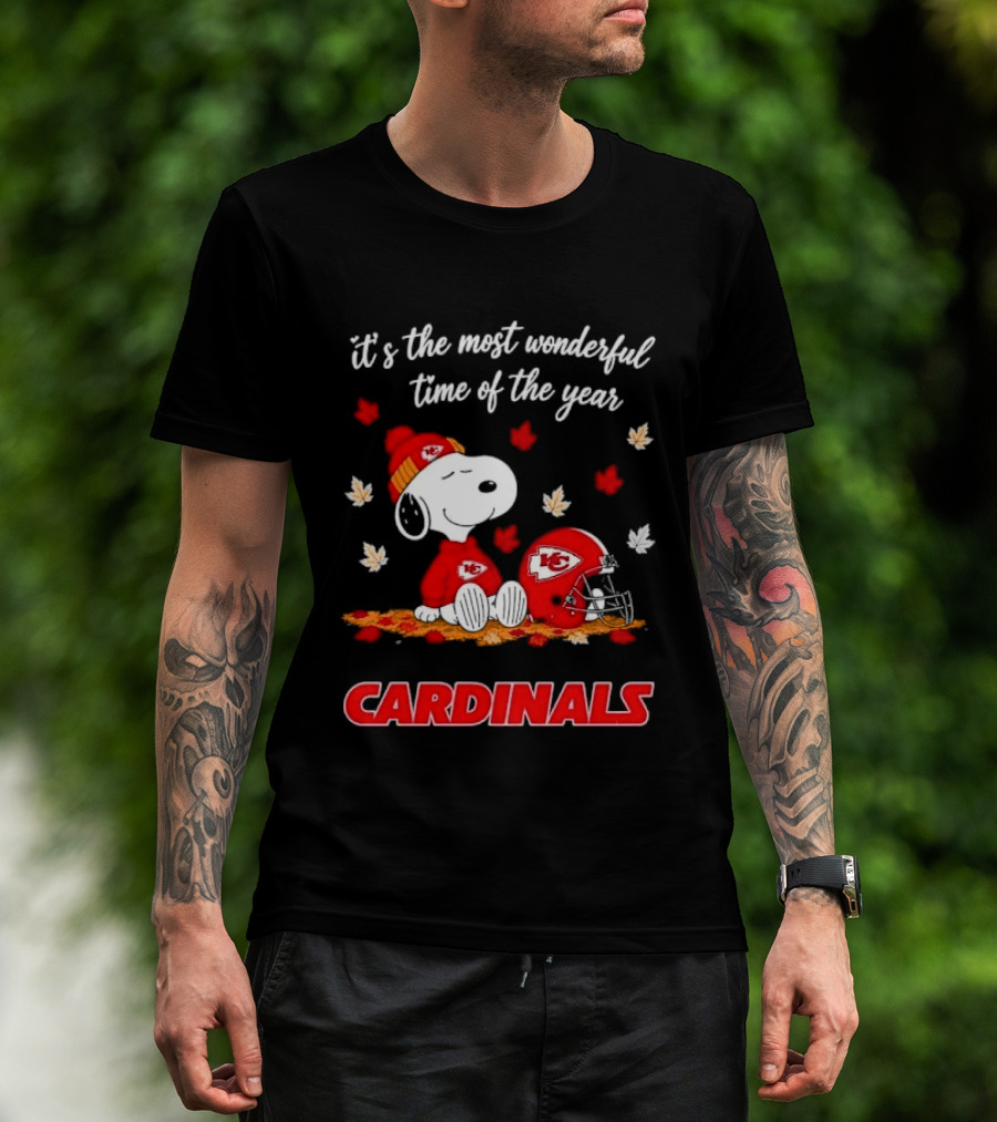 Kansas City Chiefs Snoopy Cardinals Autumn Leaves Helmet Wonderful Time Of Year T-Shirt