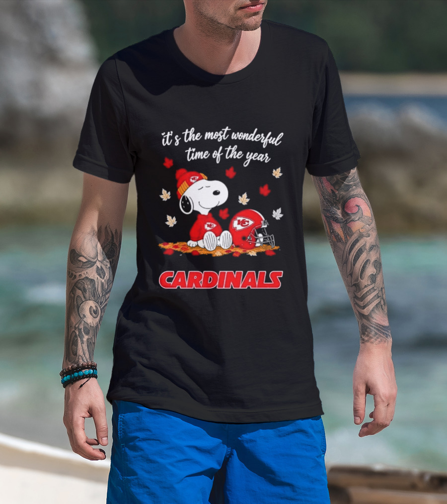 Kansas City Chiefs Snoopy Cardinals Autumn Leaves Helmet Wonderful Time Of Year T-Shirt