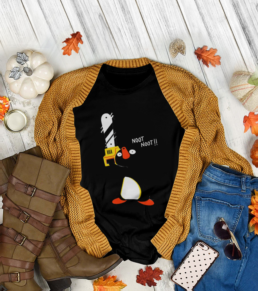Pingu Chainsaw Noot Noot!! T-Shirt