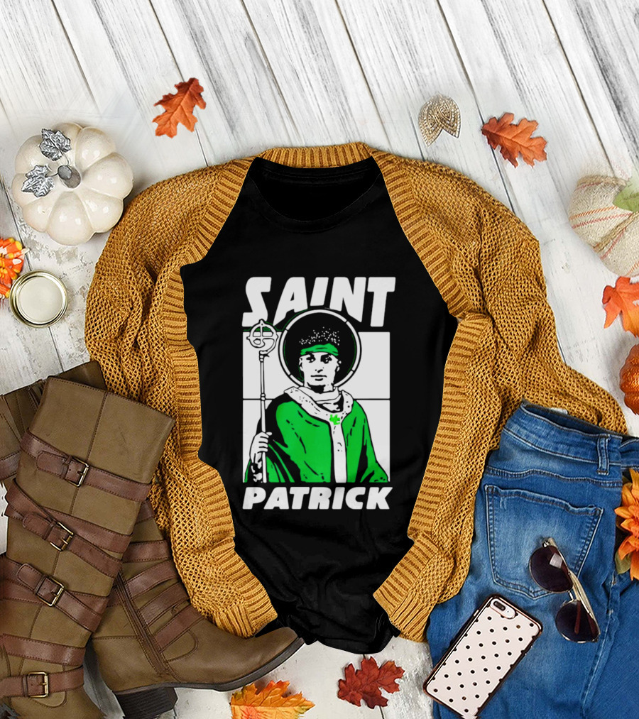 Saint Patrick Mahomes Kansas City Chiefs Iconic Green Halo And Staff T-Shirt