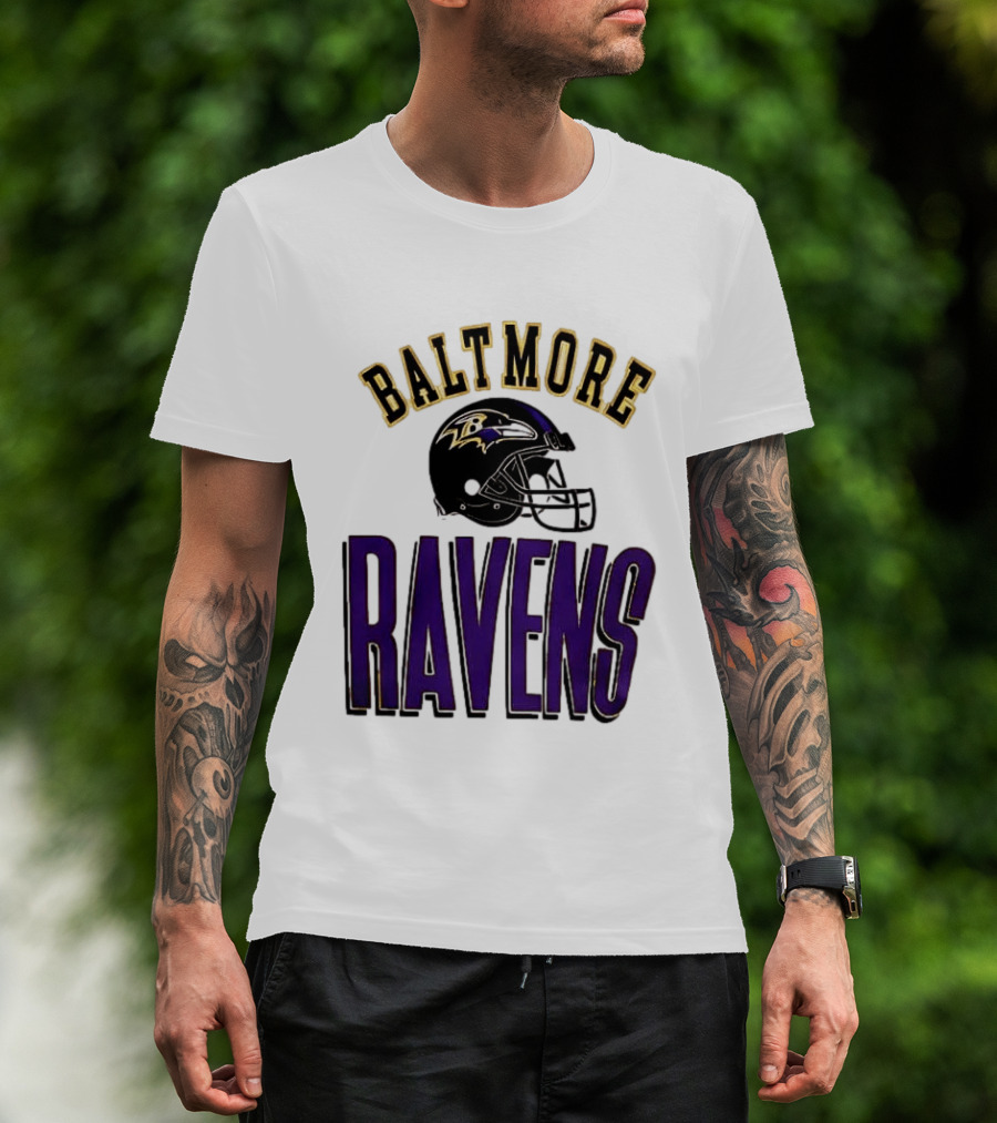 Baltimore Ravens Everyone Es Women's Sports Ravens Helmet T-Shirt