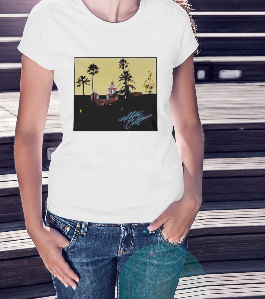 Hotel California Resort Scene 90s Eagles Justin Bieber 1995 T-Shirt