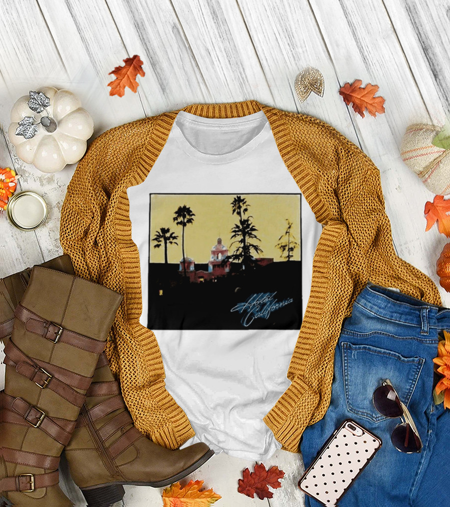 Hotel California Resort Scene 90s Eagles Justin Bieber 1995 T-Shirt