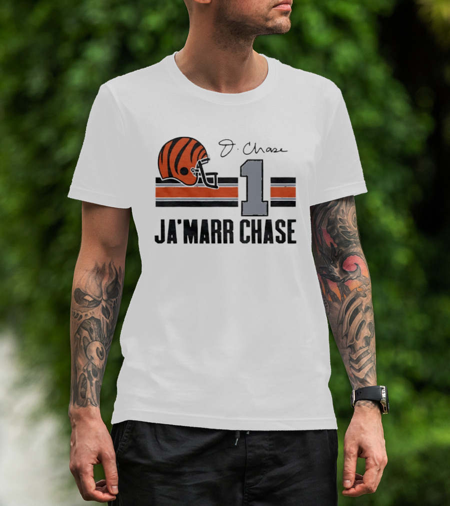 Cincinnati Bengals Ja'Marr Chase Helmet 1 J Signature Stripes Wood Texture T-Shirt
