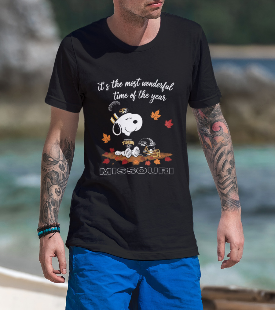 Missouri Snoopy Tigers Most Wonderful Time Of The Year NCAA Football Fall Leaves T-Shirt
