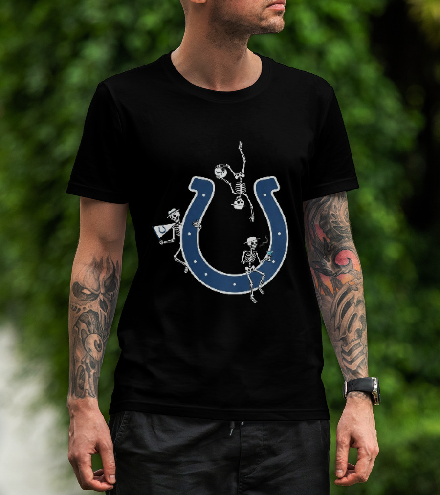 Indianapolis Colts Skeletons Celebrating With Hats And Drink By Horseshoe T-Shirt