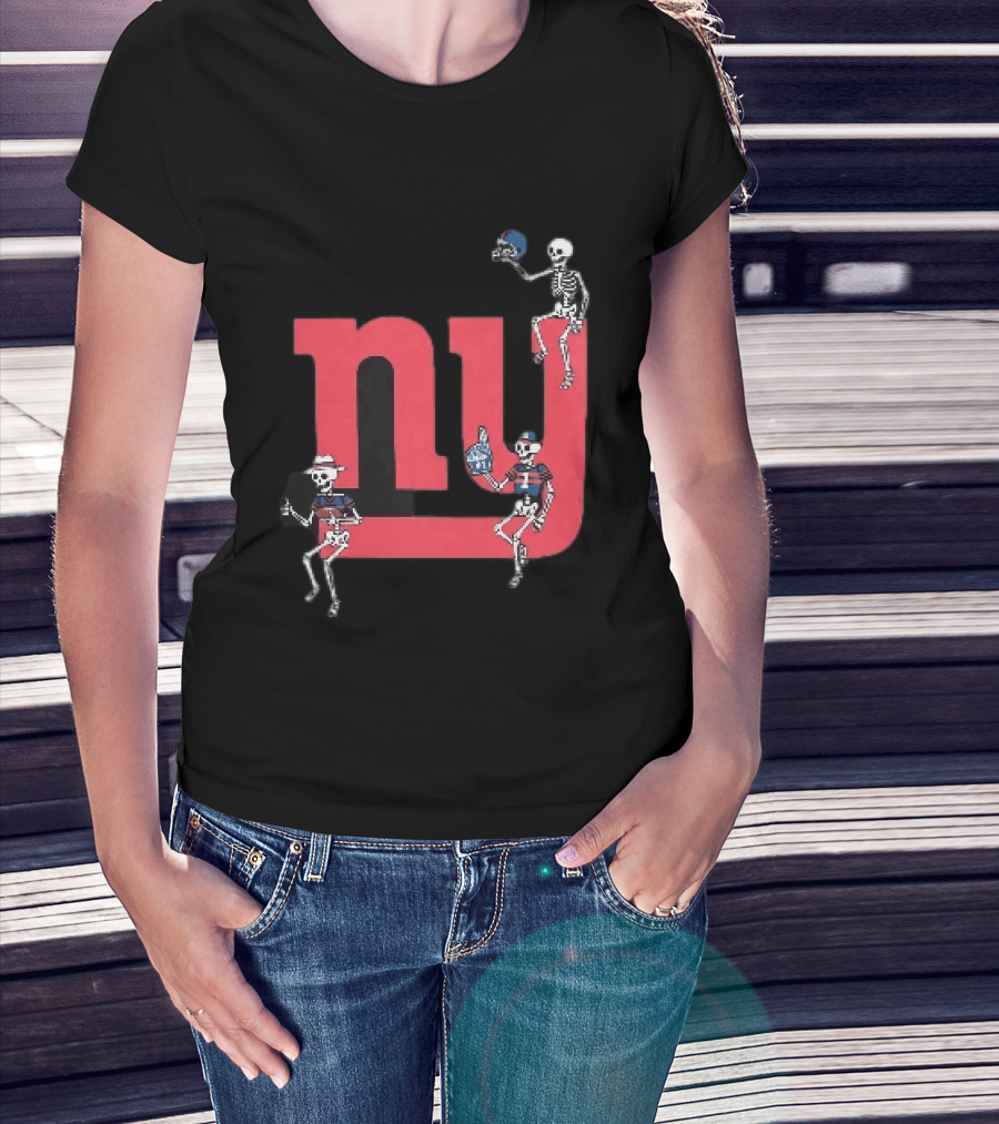 New York Giants Skeletons Dance With Football Helmets T-Shirt
