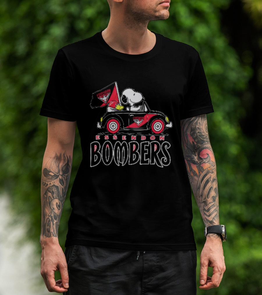 Essendon Bombers Snoopy Woodstock Driving Classic Car With Flag T-Shirt