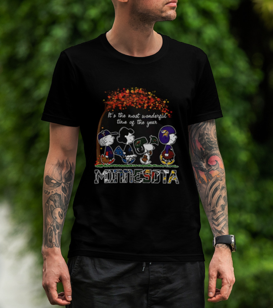 It's The Most Wonderful Time Of The Year Peanuts Minnesota Football Fans T-Shirt