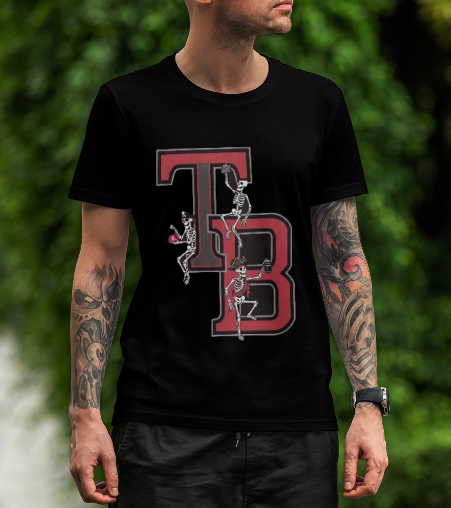 Tampa Bay Buccaneers TB Pirate Skeletons Football T-Shirt