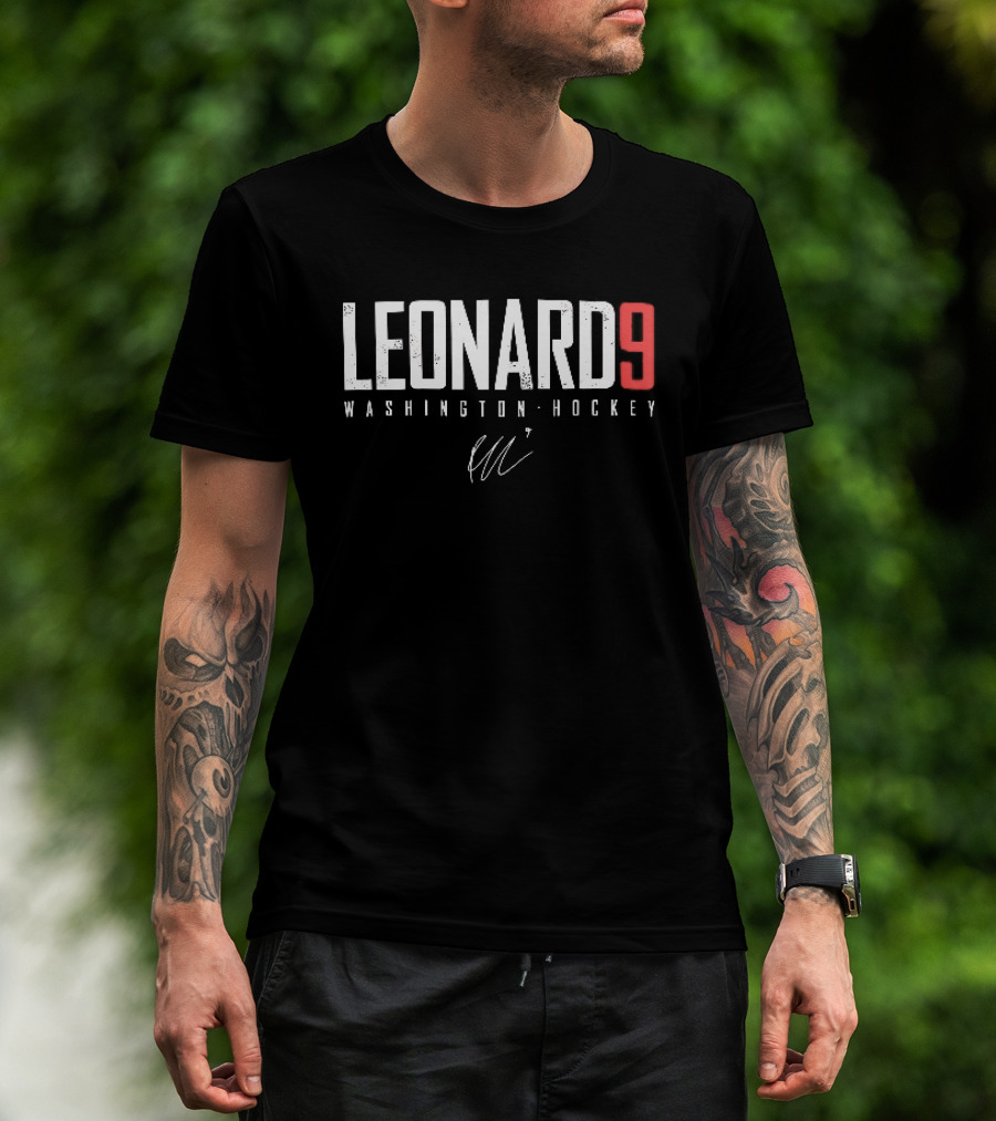 Leonard 9 Washington Hockey Player Distressed Signature T-Shirt