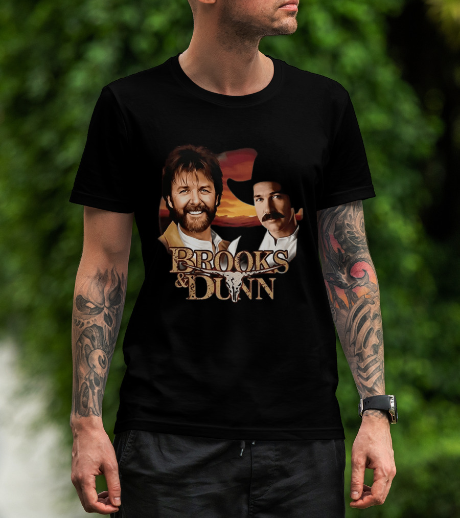 Brooks And Dunn Von Miller Dallas Cowboys Sunset T-Shirt