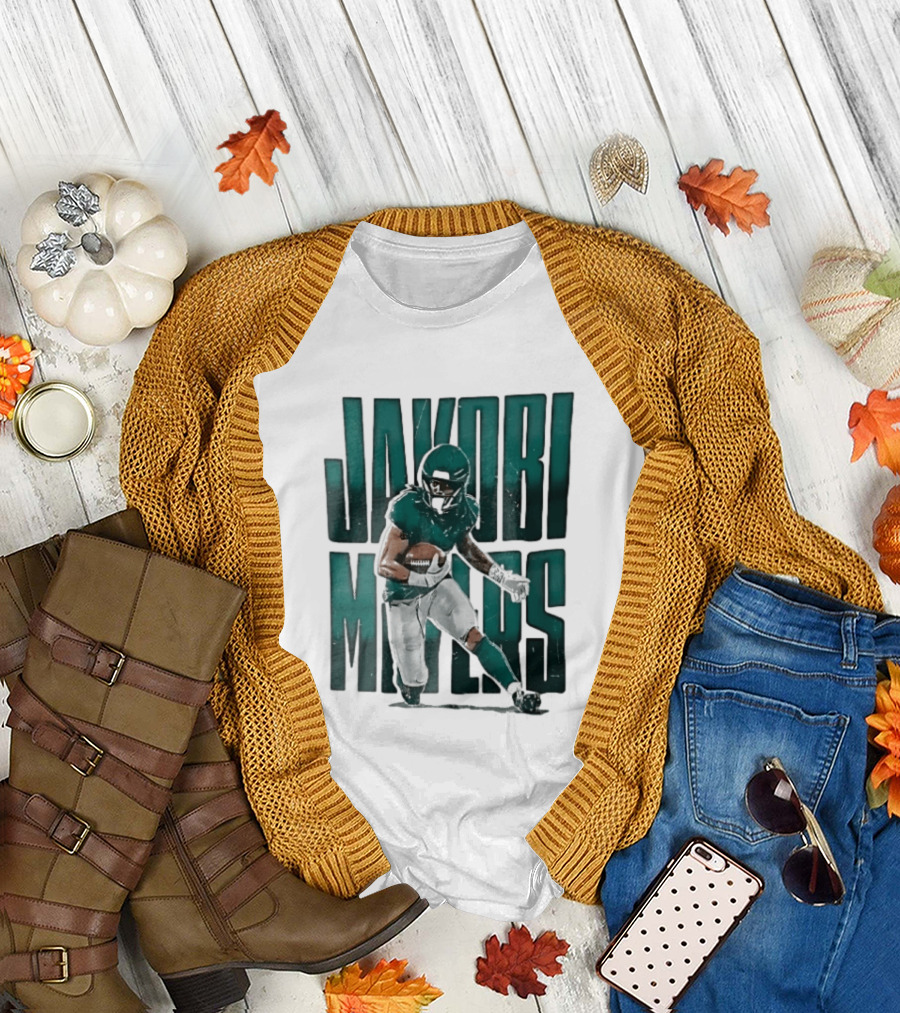 Jakobi Meyers Football Player Carrying Ball Distressed T-Shirt