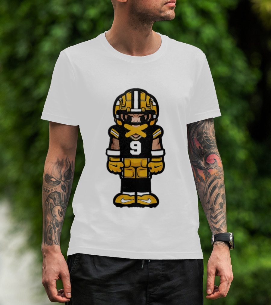 Christian Watson No 9 Chibi Green Bay Packers Football Player T-Shirt