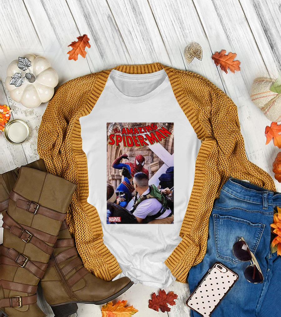 The Amazing Spider Man Marvel Comic Scene T-Shirt