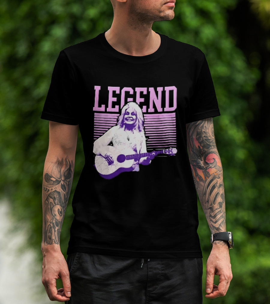 Legendary Female Country Singer Acoustic Guitar Pink Halftone Stripes T-Shirt