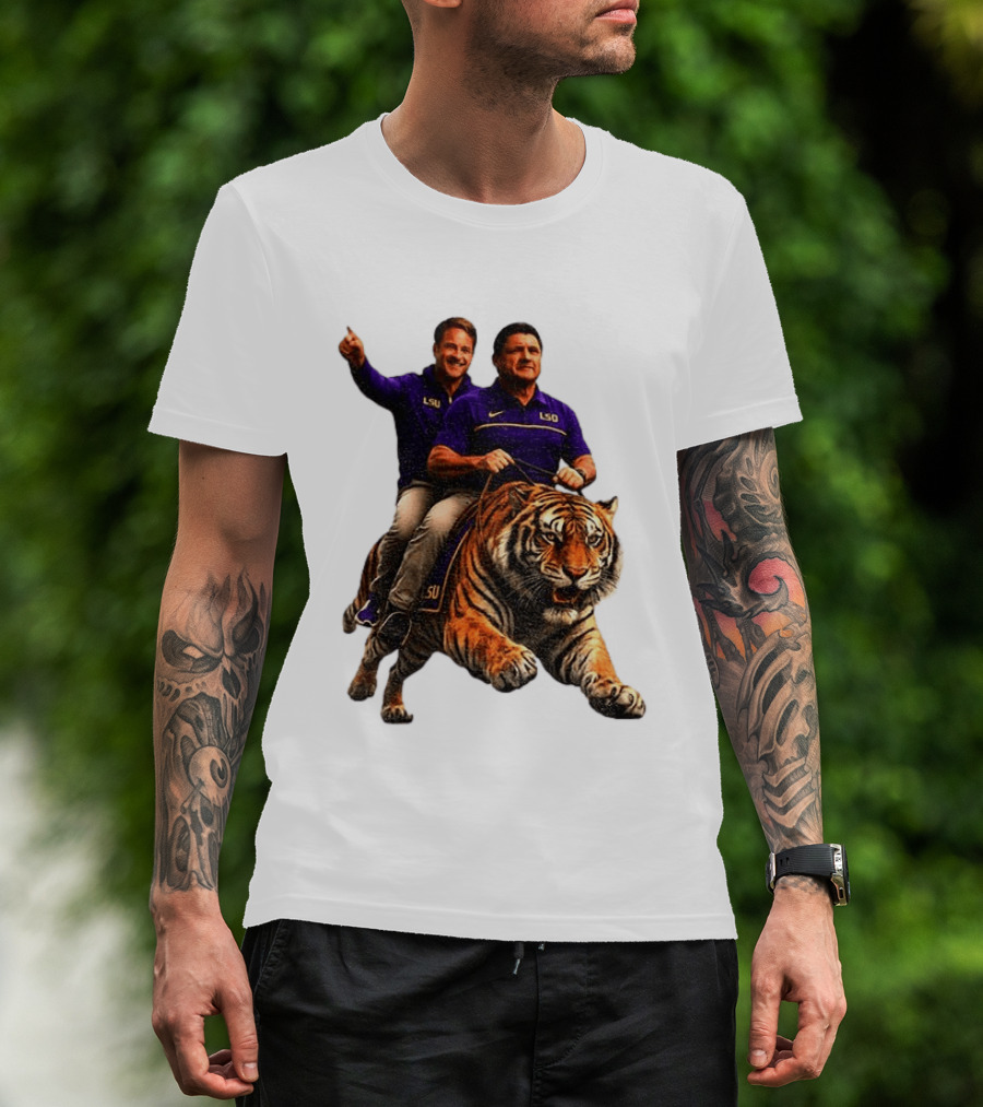 Bayou Brothers Tiger Riding LSU Coach Ed Orgeron Vs Kim Mulkey T-Shirt